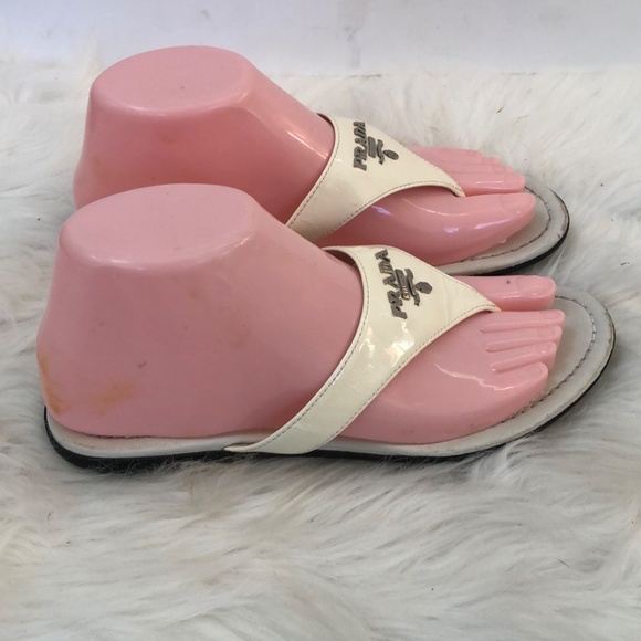 Prada Ivory Patent Leather Triangle Logo Thong Slides Size 7.5 - Picture 6 of 8